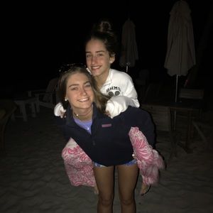 Meet your Posher, Julia